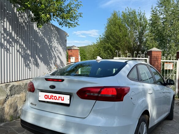 2015 Ford Focus III Рестайлинг, белый, 998000 рублей - вид 4