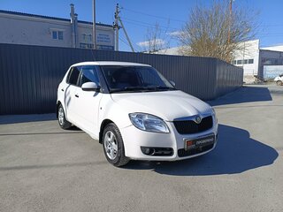 2008 Skoda Fabia II, белый, 249000 рублей, вид 3