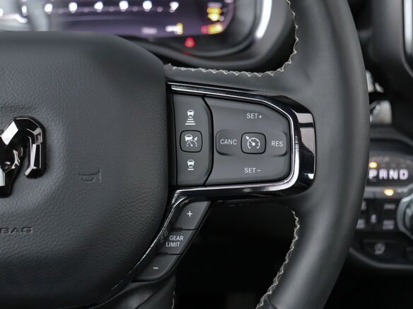 2026 Ram 1500 Crew Cab V Рестайлинг, чёрный, 11690000 рублей - вид 24
