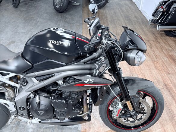 2018 Triumph Speed Triple, чёрный, 999000 рублей - вид 31