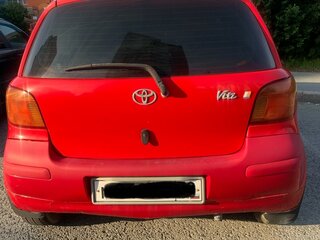 2003 Toyota Vitz I (P10), красный, 240000 рублей, вид 4