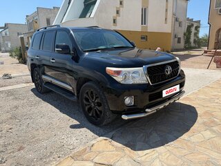 2013 Toyota Land Cruiser 200 Series Рестайлинг 1, чёрный, 3800000 рублей, вид 3