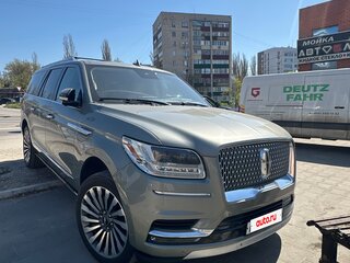 2018 Lincoln Navigator L IV, серый, 7000000 рублей, вид 1