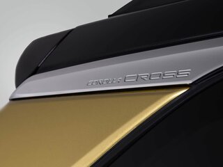 2026 Toyota Corolla Cross I Рестайлинг, золотистый, 3790000 рублей, вид 5