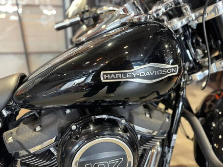 2019 Harley-Davidson Sport Glide, чёрный, 1790000 рублей, вид 4