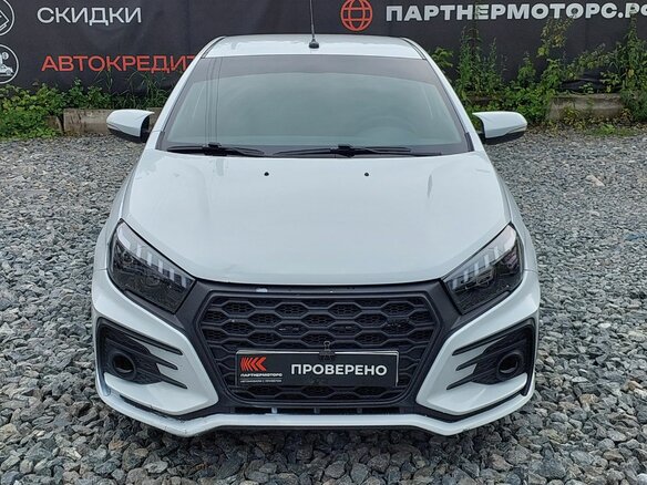 2020 Lada (ВАЗ) Vesta I, белый - вид 1