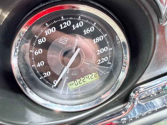 2011 Harley-Davidson Electra Glide, красный, 1399000 рублей - вид 30