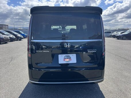 2023 Honda Stepwgn Spada VI, чёрный, 2300000 рублей, вид 4