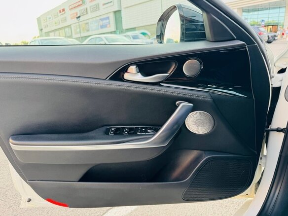 2021 Kia Stinger I Рестайлинг, белый, 3150000 рублей - вид 13