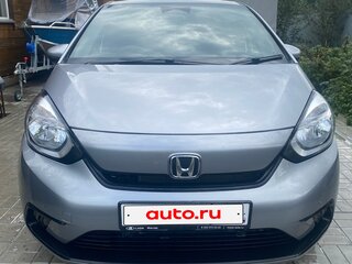 2022 Honda Fit IV, серебристый, 1390000 рублей, вид 2