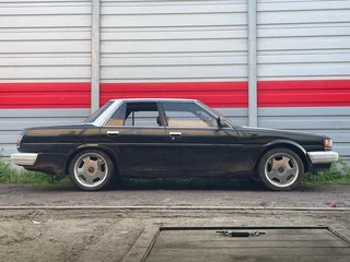 1986 Toyota Cresta II (X70), белый, 700000 рублей, вид 4