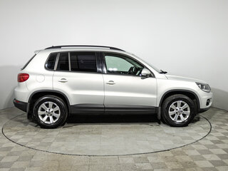 2013 Volkswagen Tiguan I Рестайлинг, серебристый, 1269989 рублей, вид 4