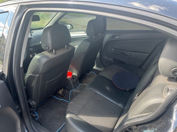 2010 Opel Astra H Рестайлинг, чёрный - вид 14