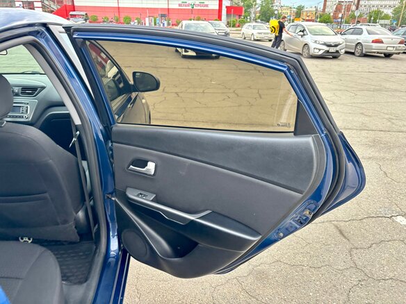 2016 Kia Rio III Рестайлинг, синий, 1100000 рублей - вид 20