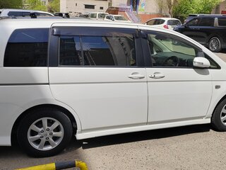 2012 Toyota ISis I Рестайлинг, белый, 899000 рублей, вид 2
