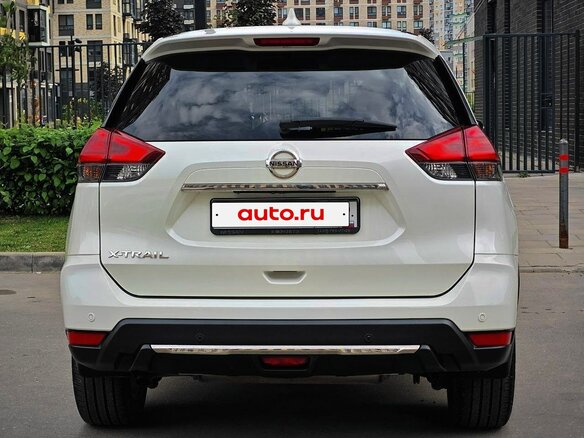 2019 Nissan X-Trail III Рестайлинг, белый, 2100000 рублей - вид 4