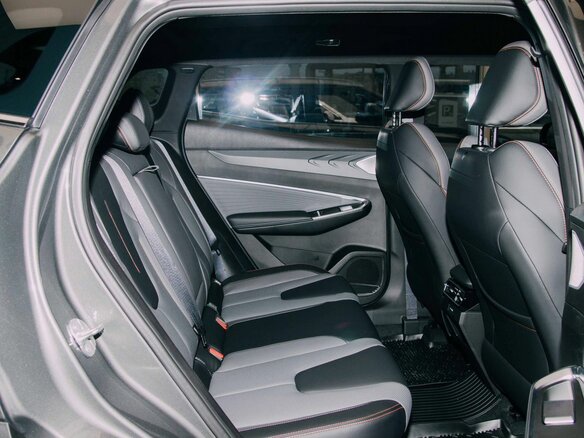 2026 Geely Cityray, серый, 3204990 рублей - вид 17