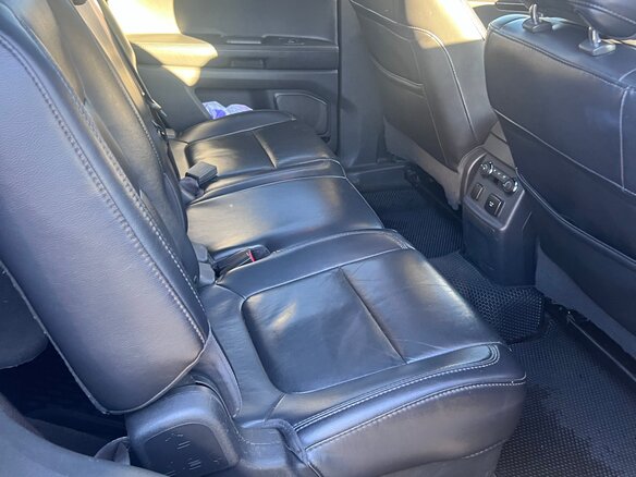 2012 Ford Explorer V, чёрный, 1900000 рублей - вид 4