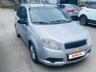 2009 Chevrolet Aveo I Рестайлинг, серебристый, 200000 рублей, вид 3