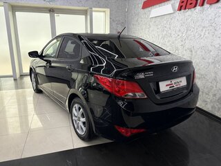 2016 Hyundai Solaris I Рестайлинг, чёрный, 899000 рублей, вид 3
