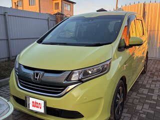 2017 Honda Freed+ II, жёлтый, 1300000 рублей, вид 3