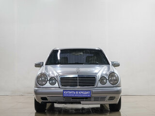 1998 Mercedes-Benz E-Класс 200 II (W210, S210), серебристый, 479000 рублей, вид 2