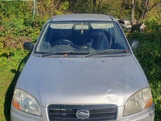 2002 Suzuki Swift I (Japan), серебристый, 300000 рублей, вид 1