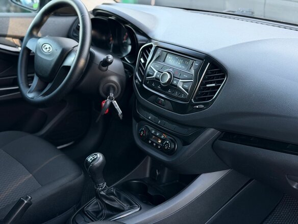 2021 Lada (ВАЗ) Vesta I, белый - вид 11