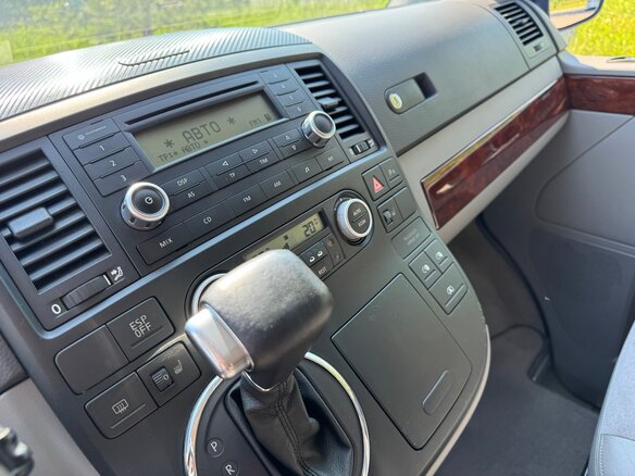 2006 Volkswagen Multivan T5, чёрный, 3550000 рублей - вид 28