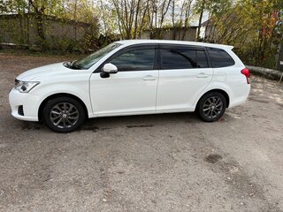 2012 Toyota Corolla Fielder XI (E160, E170, E180), белый, 920000 рублей, вид 4