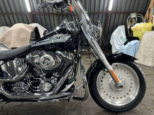 2010 Harley-Davidson Fat Boy, чёрный, 990000 рублей - вид 13