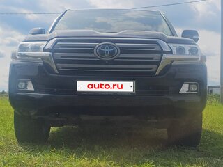 2017 Toyota Land Cruiser 200 Series Рестайлинг 2, чёрный, 5400000 рублей, вид 4