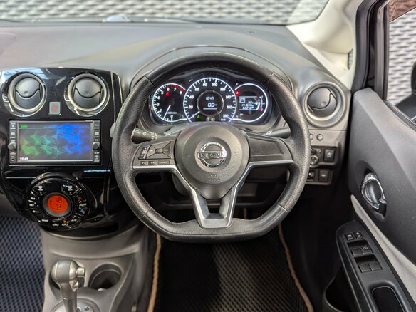 2017 Nissan Note II Рестайлинг, чёрный, 940000 рублей - вид 14