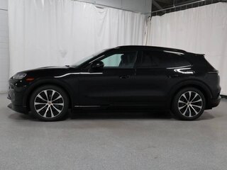 2026 Porsche Cayenne Electric Coupé IV, чёрный, 21781412 рублей, вид 3