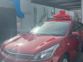 2018 Kia Rio IV, красный, 1100000 рублей, вид 4