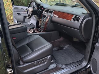 2013 Chevrolet Tahoe 6AT III, чёрный, 2600000 рублей, вид 4