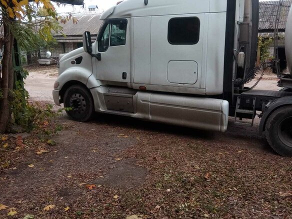 2003 Peterbilt 387, белый, 3450000 рублей - вид 1