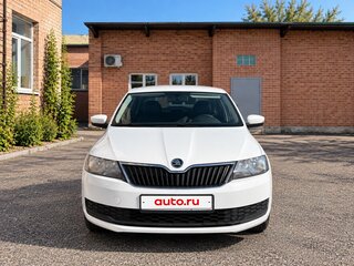 2017 Skoda Rapid I, белый, 900000 рублей, вид 3
