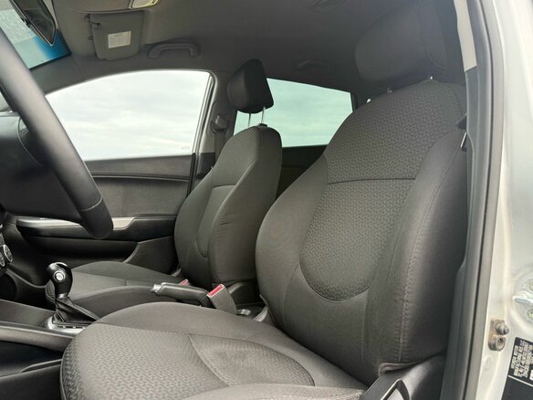 2015 Kia Rio III Рестайлинг, серебристый, 1099000 рублей - вид 14