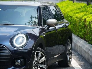 2022 Mini Clubman Cooper II Рестайлинг, чёрный, 1820000 рублей, вид 3