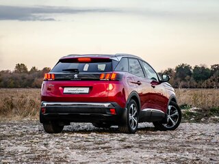 2018 Peugeot 3008 II, красный, 1750000 рублей, вид 2