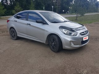 2012 Hyundai Solaris I, серебристый, 630000 рублей, вид 2