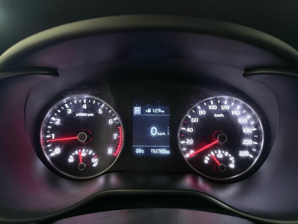 2017 Kia Rio IV, оранжевый - вид 19
