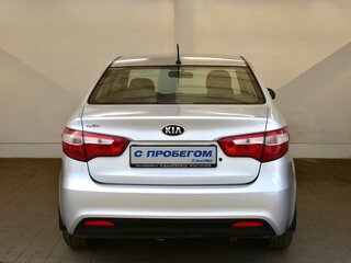 2013 Kia Rio III, серебристый, 630000 рублей, вид 3