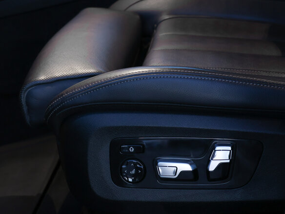2019 BMW X7 30d I (G07), чёрный, 6449000 рублей - вид 21