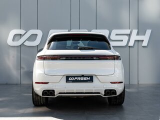 2023 Porsche Cayenne III Рестайлинг, белый, 12990000 рублей, вид 4