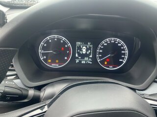 2024 Geely Emgrand II, белый, 1147620 рублей, вид 4