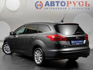 2017 Ford Focus III Рестайлинг, серый, 850000 рублей, вид 2
