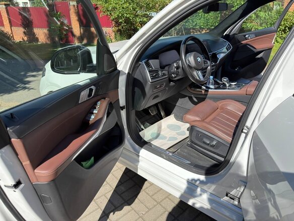2020 BMW X7 30d I (G07), белый, 7300000 рублей - вид 10