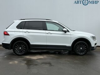 2018 Volkswagen Tiguan II, белый, 1715000 рублей, вид 4